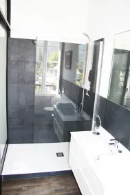 Spacieux apt de type 5 de 95m², grand volume, PISCINE CHAUFFEE - Image 4