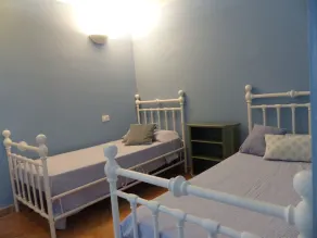Nytt: Vacker lägenhet med stor terrass och fantastisk havsutsikt - Image 3