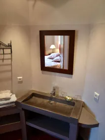 Large air-conditioned house with heated swimming pool in quiet Provence - Image 3