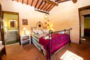Country House / Farm House in Massa E Cozzile with 2 bedrooms sleeps 5 - Image 5