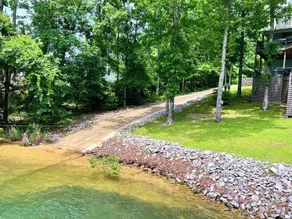 Entièrement équipé • Vue sur le chenal principal • 24 mètres de l'eau • 18 couchages • Près du pont Duncan - Image 4