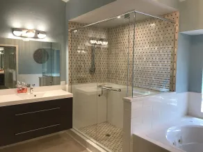 Clean, Beautiful Home w/Large Private Pool - Image 2