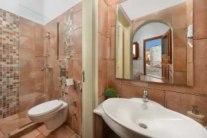 Villa Eleni Lindos Maison de Luxe 3 Chambres avec Bain à Remous - Image 2