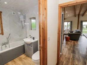 Willow Lodge - Image 4
