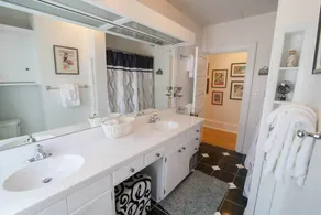 Victorian Lake Home - Image 3