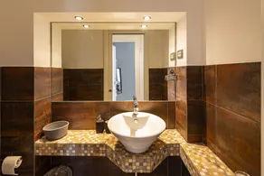 AHIMSA - Your classy place in the City Center - Image 3