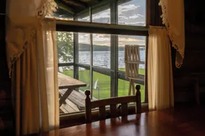 Rustikale 4-Zimmer-Hütte am Ufer des Mooselookmeguntic Lake - Image 5