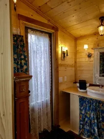 Ahab’s only available with, Captains Cabin it rents for 195, Captains’ 325. - Image 5