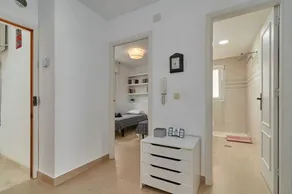 Apartment with sea view - Image 4