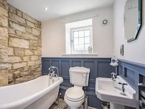 2 bedroom accommodation in Haltwhistle - Image 3