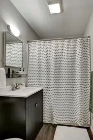 The Tanner Place- Renovated and Cozy 1 Bed Apt - Image 4