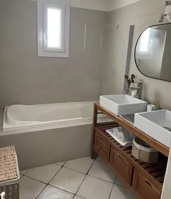 Villa ideal for families with children - Image 2