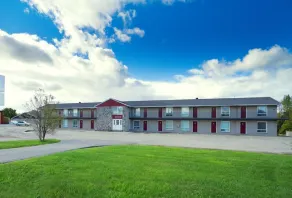 Huron Coast INN - Image 2