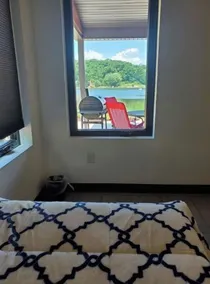 Move-in ready lakeside retreat - Image 5