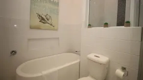 Tamarinds Beach House - Image 4
