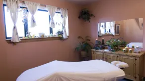 1 BDRM CONDO~ Cedar Breaks Lodge INDOOR POOL/SKIING/HIKING/TRAILS/GREAT LOCATION - Image 3
