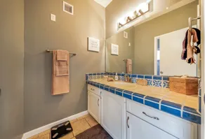 Cul-de-Sac / Fenced with Pool / Quiet / 3 BR 2 BA - Image 5