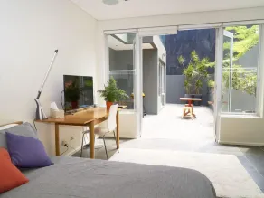 Bondi Beach Views with Stunning Reviews, from Top-Rated Hillside Studio - Image 3