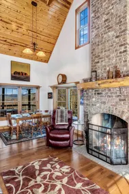 Amazing Mountain Views HOT TUB Fire Pit Remote Location Pet Friendly - Image 4