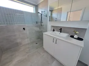 Modern 4 bedroom Family Home in Inverloch - Image 4