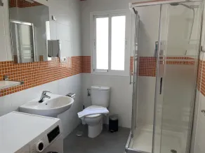 New Apartment in Pedestrian Zone, Central Málaga – Comfortable, Quiet, Fully Equipped, Near Beach & Museums - Image 3