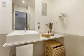 CASAS DO PORTO - Classic One-Bedroom Apartment - Image 3