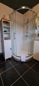 AMAZING 5 BEDROOM HOUSE FOR 9 - Image 3