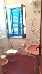 Deluxe Double - Image 5