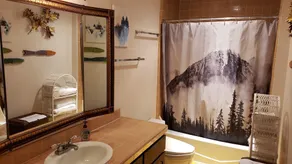 Quiet Lakefront Home Donner Lake w/ Large Private Dock! - Image 3