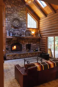 Idyllodge Luxury Creekside Estate 15 Acres - Image 2