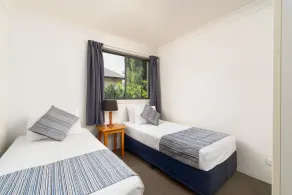Fully Furnished and Equipped 2 Bedroom Unit in Hornsby - Image 4