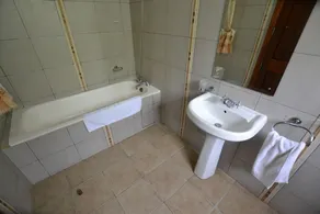 Att låta ett sovrum passar lägenhet på Westlands nära Sarit Center - Image 2