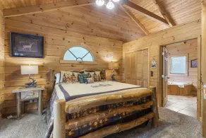 Premium oplevelse med bjælkehytte, HotTub, pejs, Woods Ozark Preserve - Image 3