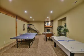 Newly updated 2 bedroom/bath condo close to 3 ski areas - Image 3
