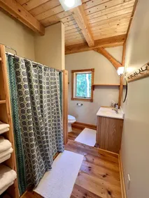Post and Beam Carriage House in the heart of Mad River Valley - Image 5