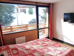 Courchevel 1550 Village 5-person apartment - Image 4