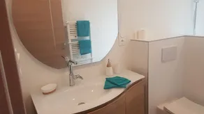 Maison Neuve Proche mer Avec Piscine Chauffée - Image 4