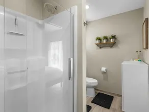 Eco-Friendly Guest House with Privacy & Charm - Image 5