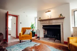 ALMER MANOR LUXURY DORSET COUNTRY ESTATE. SLEEPS UP TO 22,HOT TUB, TENNIS COURTS - Image 2