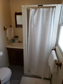 Quiet 500sf Private Cottage in Belmar Kids & Pets - Image 2