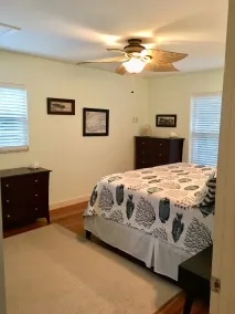Waterfront Apartment - Image 5