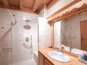 Chalet de charme à Chamonix avec WiFi et parking privé pour 12 pers. - Image 3