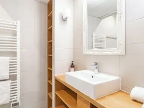Superb quality duplex in hypercentre with rooftop and air conditioning - Image 2