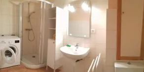 Charmerende 1 værelse, køkken, badeværelse på 35 m2 i meget rolig bolig. - Image 3