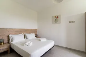 Appartamento vacanze \"Le Scuderie 3\" con piscina condivisa, terrazza condivisa e Wi-Fi - Image 4