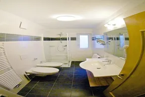 Apartment in Val Gardena near Ski Slopes - Image 2