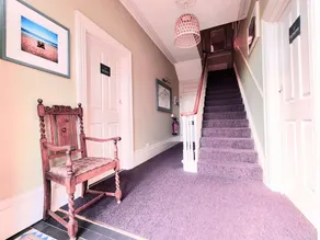 Katharine Apartment close to all amenities and beach - Image 4