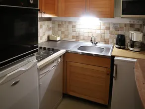 2ème étage, vue montagne, balcon, cheminée ou poêle à bois, télévision, 91m², Les Orres - Image 5