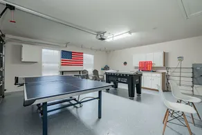 Rockwall Lux Retreat💥Pool&Spa💥Covered Patio-5min walk downtown-Parks-Trails-Lake - Image 3