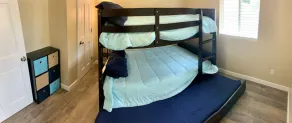 Freshly remodeled Retreat close to hiking, boating, and shopping - Image 5